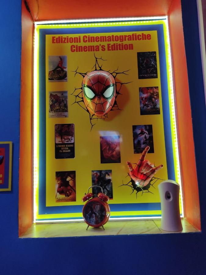 Hotel Spiderman House CTA Exterior foto