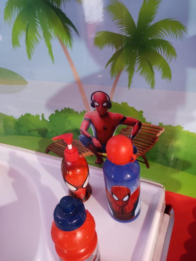 Hotel Spiderman House CTA Exterior foto